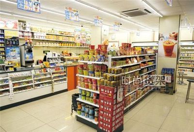 便利店設(shè)計(二):食品陳列有哪些形式?3大要點打造誘人食品區(qū)